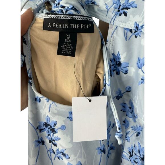 NWT A Pea in the Pod Ruffled Maternity Floral Swimsuit Light Blue Size XS - Picture 4 of 8